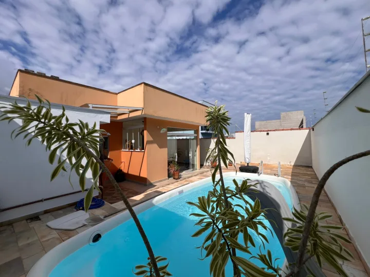 Residência contemporânea no litoral norte de SP selecionada por Jonas Siqueira